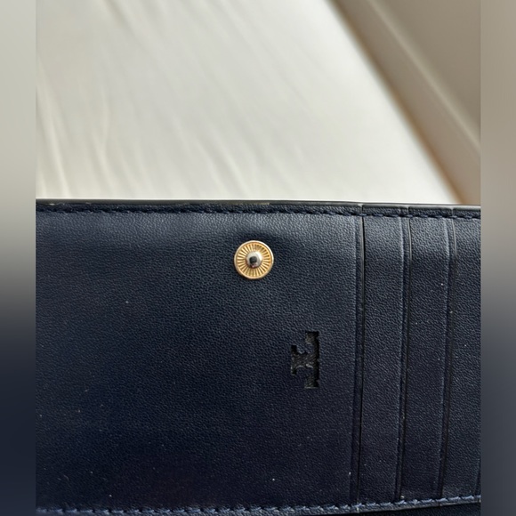 Tory Burch wallet - Picture 5 of 6